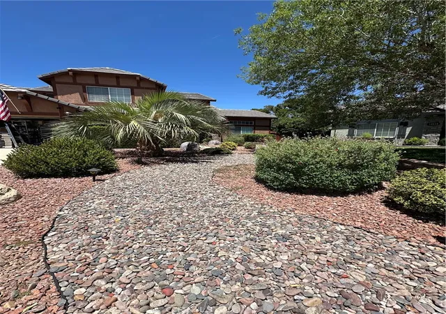 Photo 2 of Single family home for sale at 14800 Snake River Ct, Victorville, CA 92392 | MLS# HD26129112 | Listing updated on 2026-10-10