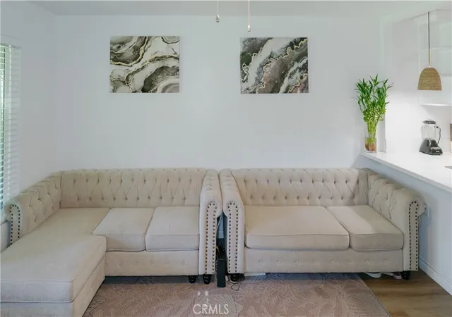 3rd image of 521 S Lyon #11, Santa Ana, CA 92701 | MLS# PW26129805