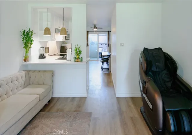 4th image of 521 S Lyon #11, Santa Ana, CA 92701 | MLS# PW26129805