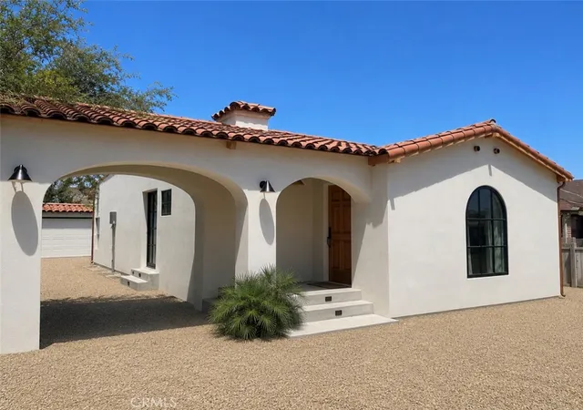 Photo 1 of Sale Pending at 8821 S Gramercy, Los Angeles, CA 90047 | MLS# OC26121484 | Listing updated on 2026-10-09