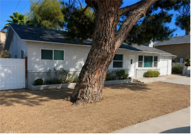 1st image of 5645 Crest Ave, Riverside, CA 92503 | MLS# PW26129886