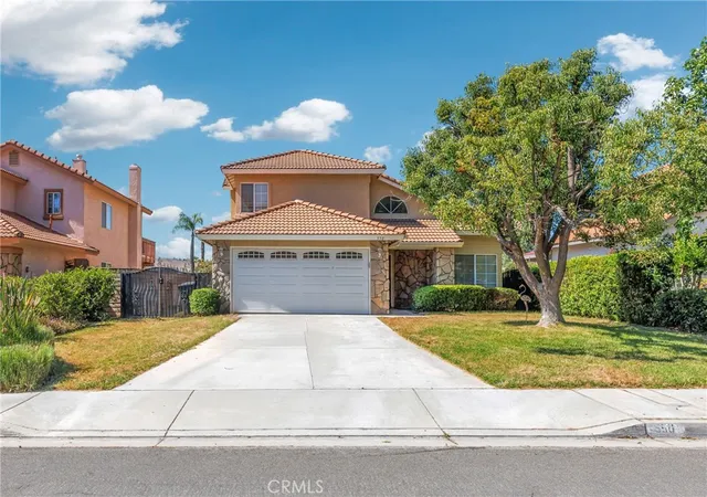 Photo 1 of Single family home for sale at 550 Bruin, Riverside, CA 92507 | MLS# OC26129918 | Listing updated on 2026-06-20