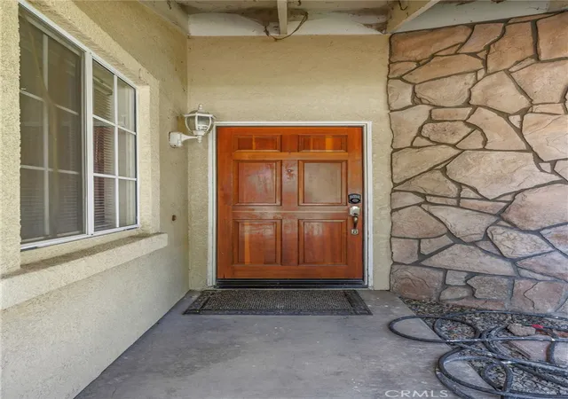 Photo 3 of Single family home for sale at 550 Bruin, Riverside, CA 92507 | MLS# OC26129918 | Listing updated on 2026-06-20