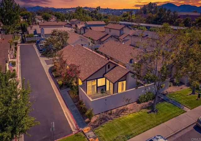 4th image of 10330 Rosie Ln, Santee, CA 92071 | MLS# PTP2604578