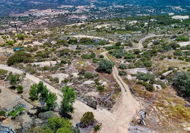 3rd image of 21038 Fog Ridge, Alpine, CA 91901 | MLS# 260014473SD