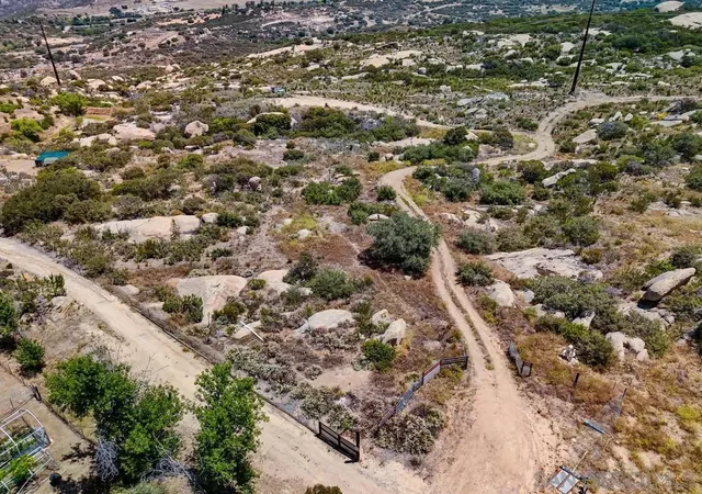 4th image of 21038 Fog Ridge, Alpine, CA 91901 | MLS# 260014473SD