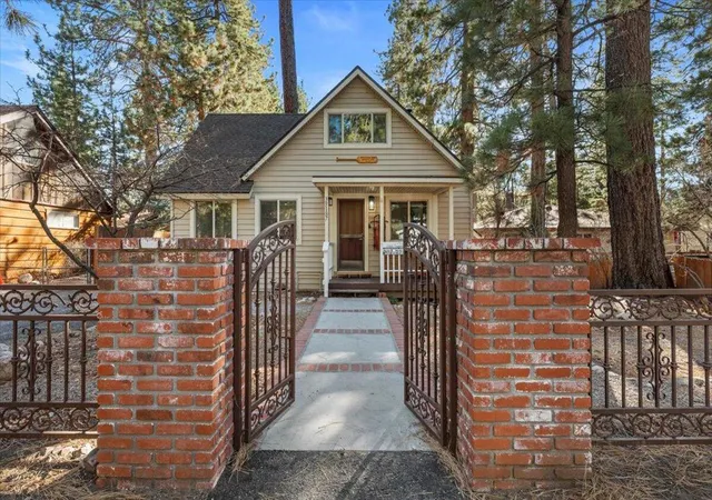 Photo 2 of Single family home for sale at 39187 N Bay Dr, Big Bear Lake, CA 92315 | MLS# 219149215DA | Listing updated on 2026-10-07