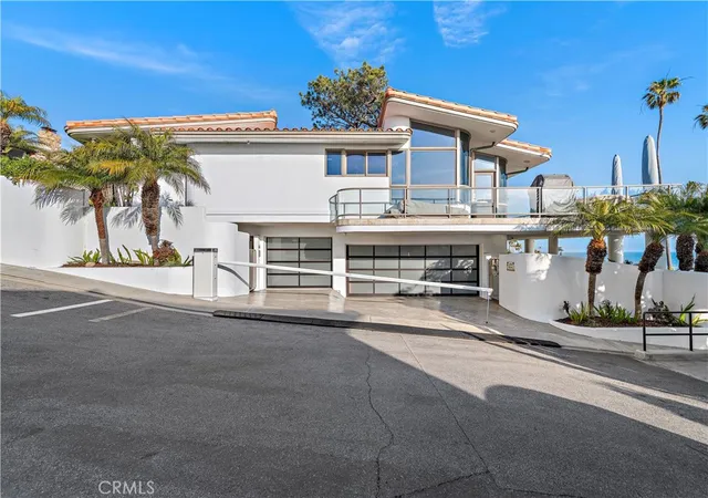 3rd image of 594 Cliff Dr, Laguna Beach, CA 92651 | MLS# LG26129595