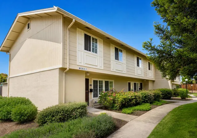 Photo 1 of Townhouse for sale at 1920 Waterloo Ct, San Jose, CA 95132 | MLS# ML82051066 | Listing updated on 2026-10-07