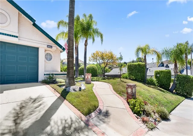 Homes for sale in Saugus, CA | 28924 Raintree Ln, Saugus, CA 91390 | MLS# SR26126050