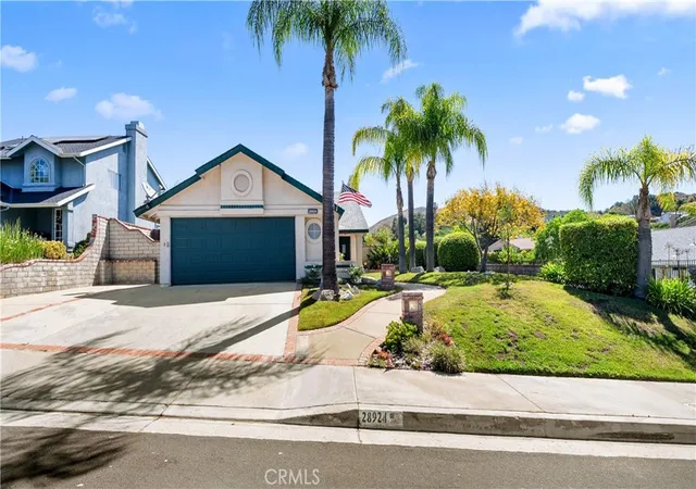 Homes for sale in Saugus, CA | 28924 Raintree Ln, Saugus, CA 91390 | MLS# SR26126050