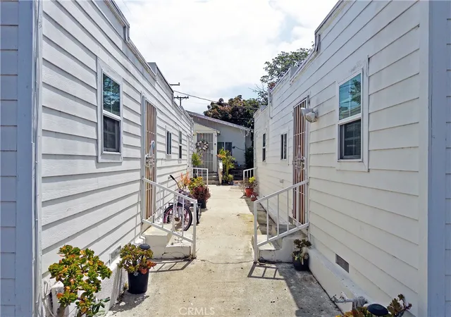 2nd image of 20414 Kenwood, Torrance, CA 90502 | MLS# PW26130010