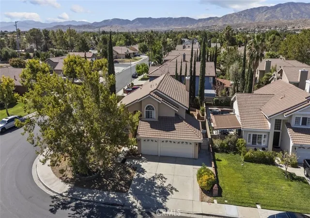 3rd image of 3022 Fairgreen Ln, Palmdale, CA 93551 | MLS# SR26130024