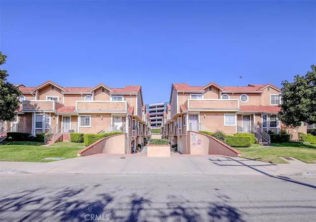 Homes for sale in Monrovia, CA | 331 Genoa #E, Monrovia, CA 91016 | MLS# AR26129442