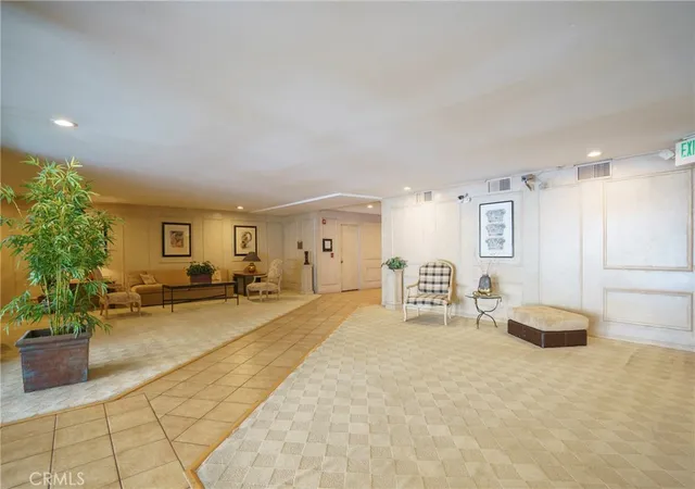 4th image of 4454 Ventura Canyon #105, Sherman Oaks, CA 91423 | MLS# SR26128398
