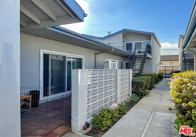Homes for sale in Torrance, CA | 3564 Del Amo Blvd, Torrance, CA 90503