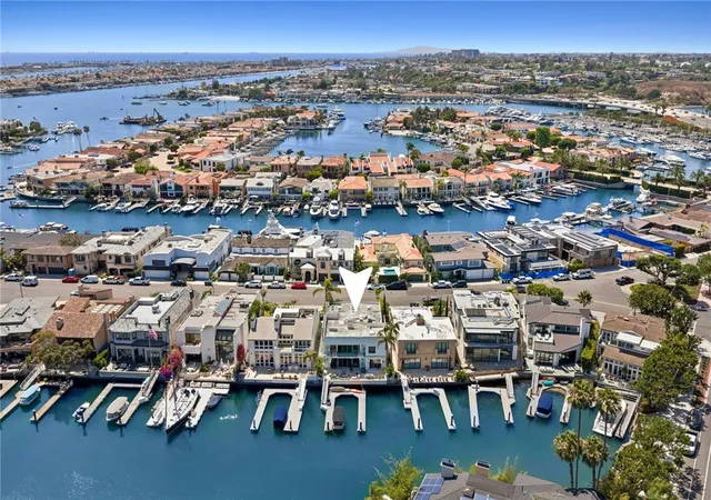 Photo 3 of Single family home for sale at 500 Harbor Is Dr, Newport Beach, CA 92660 | MLS# NP26126679 | Listing updated on 2026-09-30