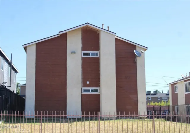 2nd image of 1308 Flower, Bakersfield, CA 93305 | MLS# SR26130073