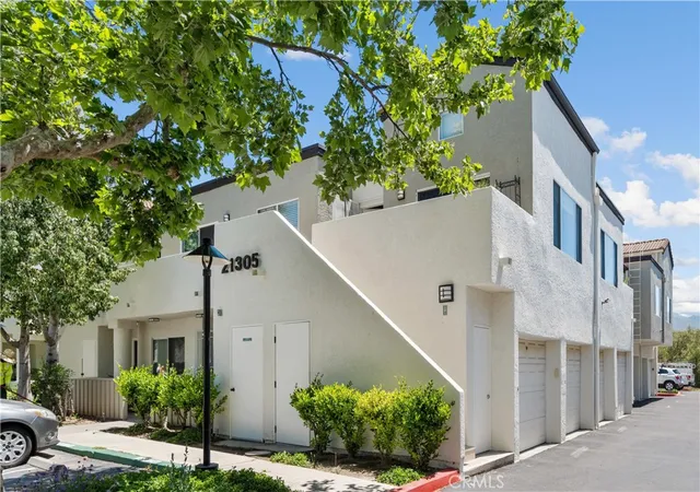 Homes for sale in Newhall, CA | 21305 Nandina Ln #201, Newhall, CA 91321 | MLS# SR26130093
