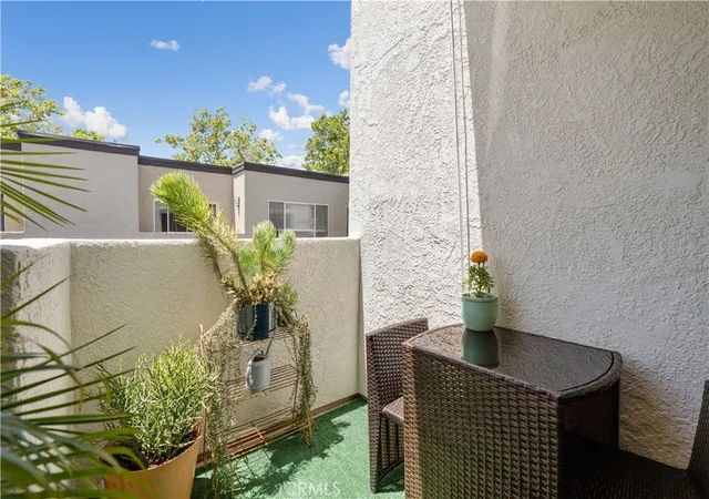 Homes for sale in Newhall, CA | 21305 Nandina Ln #201, Newhall, CA 91321 | MLS# SR26130093
