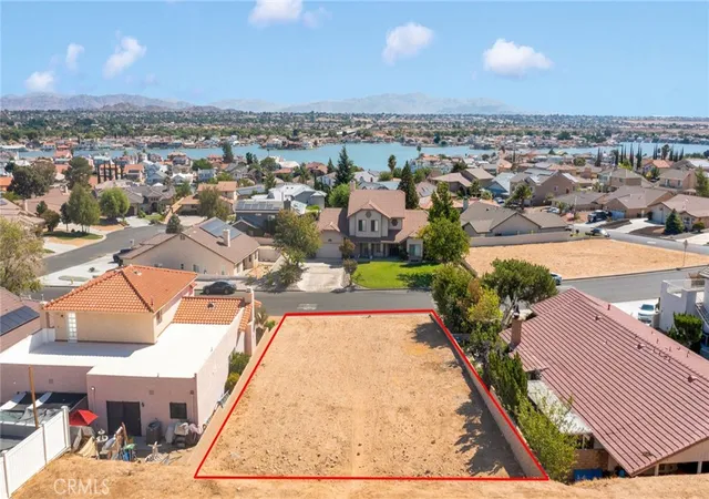 Homes for sale in Victorville, CA | 13570 Chinquapin Dr, Victorville, CA 92395 | MLS# HD26130089