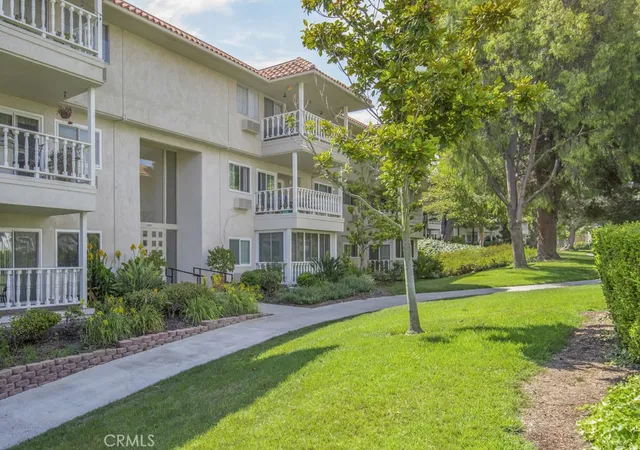 Homes for sale in Laguna Woods, CA | 2400 Via Mariposa #1A, Laguna Woods, CA 92637 | MLS# OC26119266
