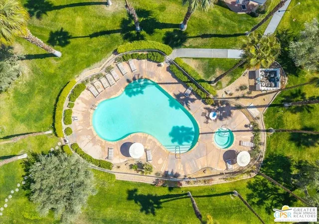 Listing Photo 1 - Condo for sale in building located at 688 Vis Lago Cir, Palm Desert, CA 92211 - Unit #