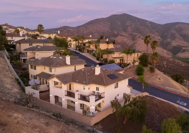 2nd image of 2002 Pointe Pkwy, Spring Valley, CA 91978 | MLS# 260014499SD