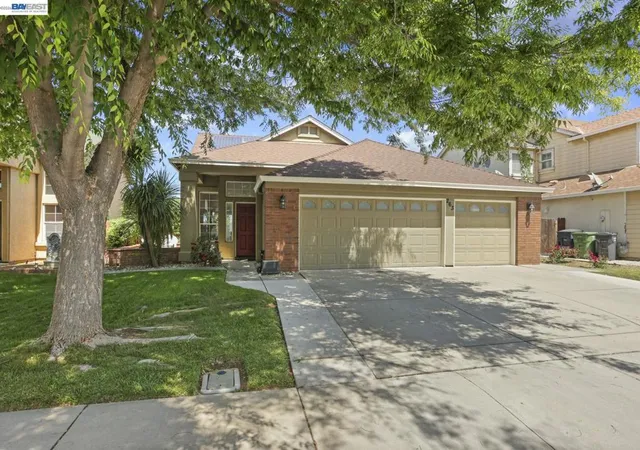 Homes for sale in Tracy, CA | 263 Fairmont Lane, Tracy, CA 95376 | MLS# 41138379