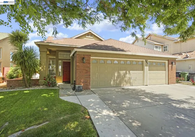 Homes for sale in Tracy, CA | 263 Fairmont Lane, Tracy, CA 95376 | MLS# 41138379