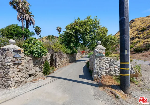Photo 2 of Sale Pending at 19355 Pacific Coast Hwy, Malibu, CA 90265 | MLS# 26847097 | Listing updated on 2026-10-27