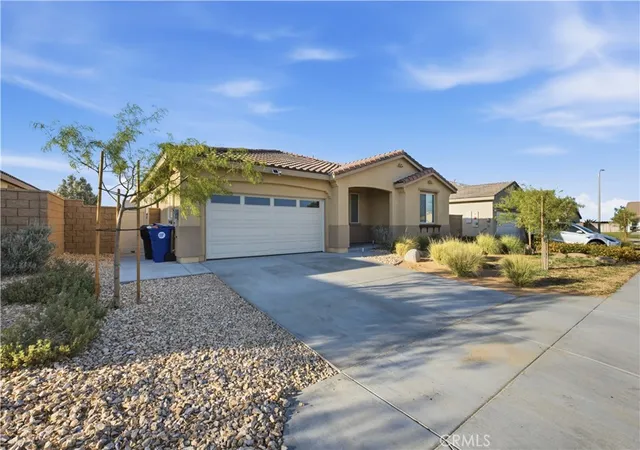 Photo 2 of Single family home for sale at 11852 Bobcat Hills Ln, Victorville, CA 92392 | MLS# CV26129191 | Listing updated on 2026-10-03
