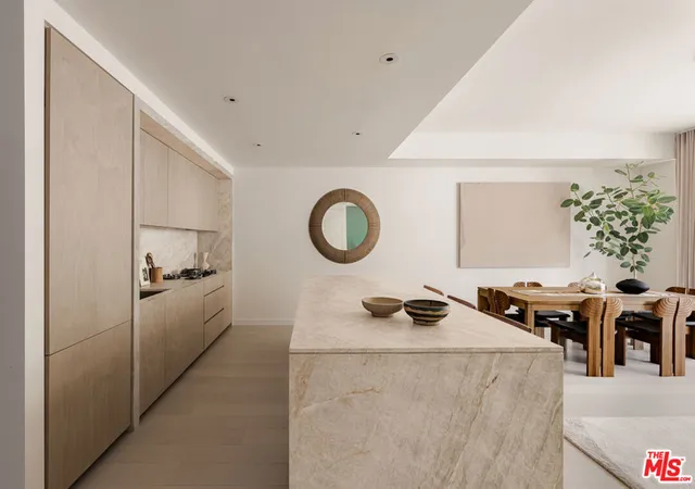 1st image of 9200 Wilshire Blvd #504E, Beverly Hills, CA 90212 | MLS# 26847095