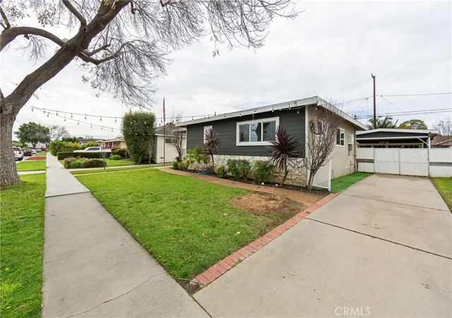 Photo 2 of Single family home for sale at 2335 Carfax Ave, Long Beach, CA 90815 | MLS# RS26129849 | Listing updated on 2026-09-30