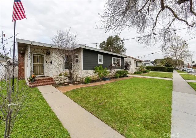 Photo 3 of Single family home for sale at 2335 Carfax Ave, Long Beach, CA 90815 | MLS# RS26129849 | Listing updated on 2026-09-30