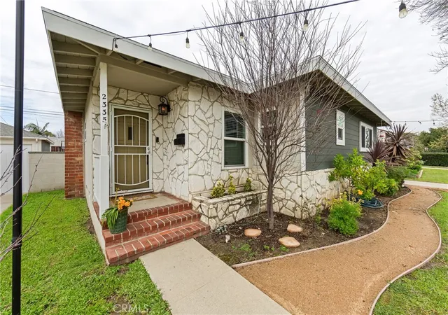 Photo 3 of Single family home for sale at 2335 Carfax Ave, Long Beach, CA 90815 | MLS# RS26129849 | Listing updated on 2026-09-30