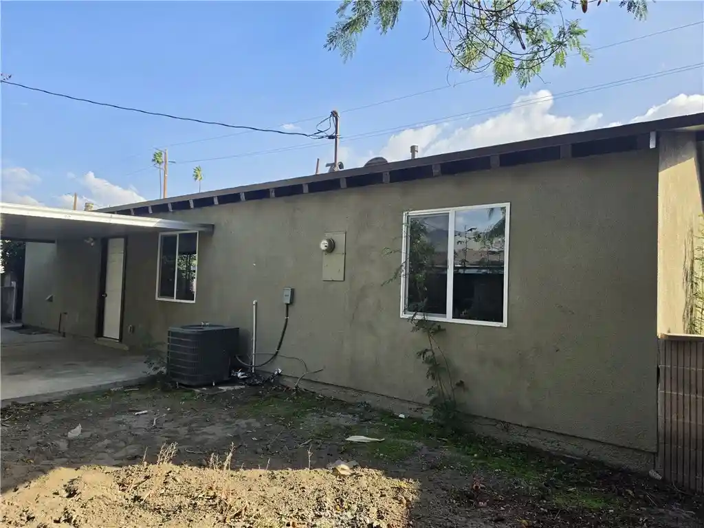 Photo 1 of Single family home for sale at 367 E Shaver St, San Jacinto, CA 92583 | MLS# IV26130188 | Listing updated on 2026-10-22