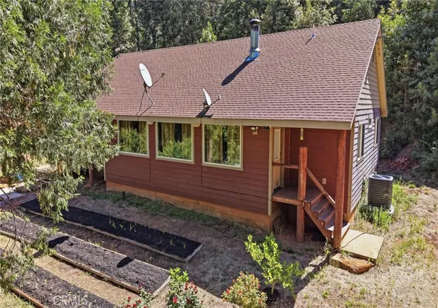 Photo 2 of Single family home for sale at 40 White Fir, Oroville, CA 95966 | MLS# OR26129258 | Listing updated on 2026-09-18