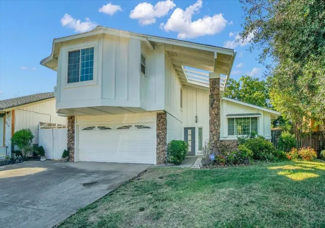 2nd image of 6308 Hillsdale Blvd, Sacramento, CA 95842 | MLS# ML82051099