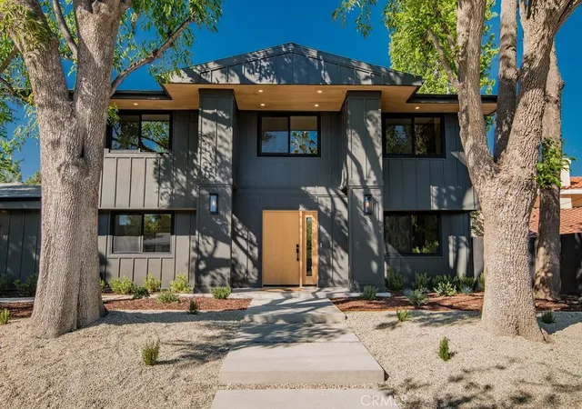 1st image of 24245 Hatteras, Woodland Hills, CA 91367 | MLS# OC26130413