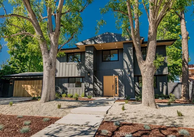 2nd image of 24245 Hatteras, Woodland Hills, CA 91367 | MLS# OC26130413