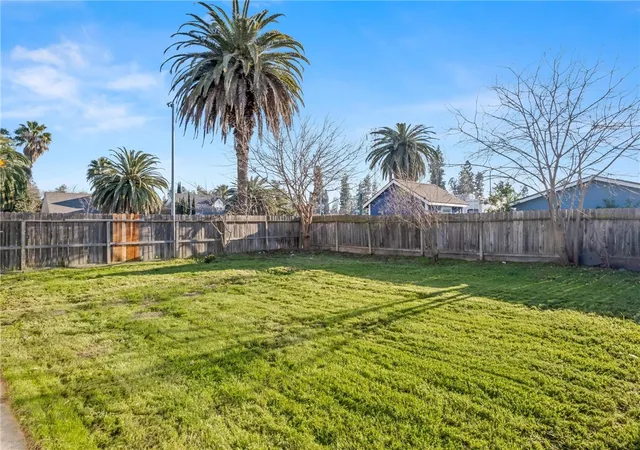 Homes for sale in Fresno, CA | 4359 W Cardiff, Fresno, CA 93722 | MLS# FR26130434