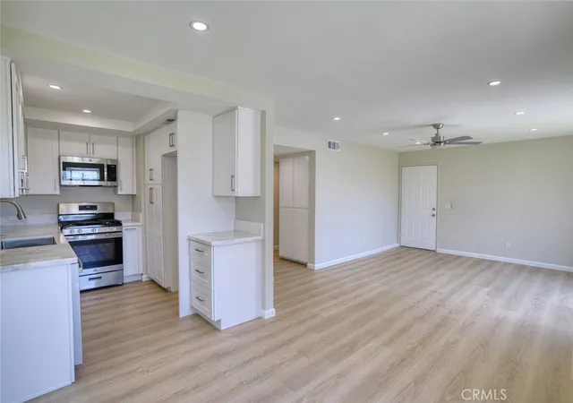 Listing Photo 5 - Condo for sale in building located at 830 N Dalton, Azusa, CA 91702 - Unit #112