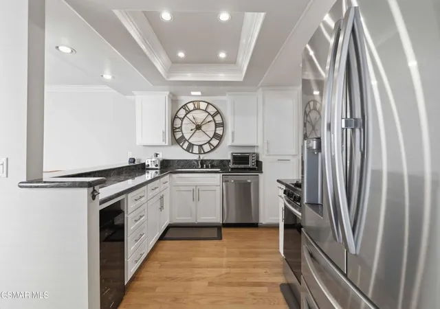 Listing Photo 4 - Condo for sale in building located at 1230 S Westlake Blvd, Westlake Village, CA 91361 - Unit #C