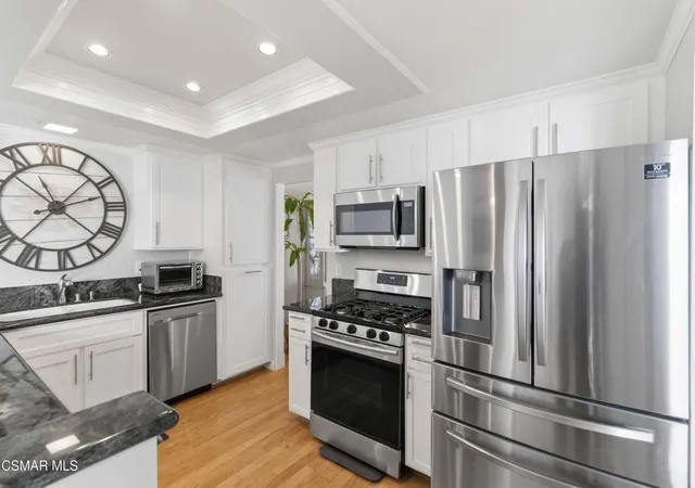 Listing Photo 5 - Condo for sale in building located at 1230 S Westlake Blvd, Westlake Village, CA 91361 - Unit #C