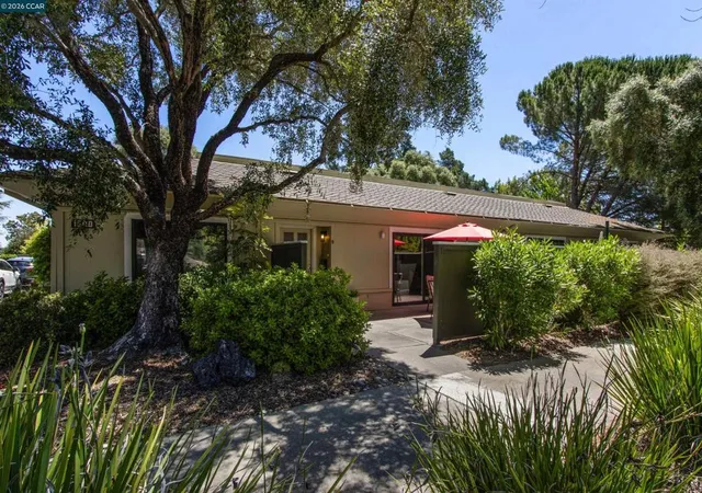 2nd image of 1500 Golden Rain Rd #1, Walnut Creek, CA 94595 | MLS# 41138410