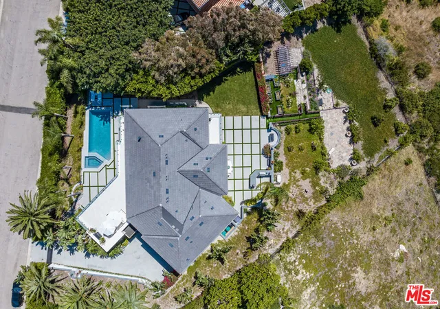 Photo 2 of Single family home for sale at 6251 Ramirez Mesa Dr, Malibu, CA 90265 | MLS# 26847533 | Listing updated on 2026-06-24