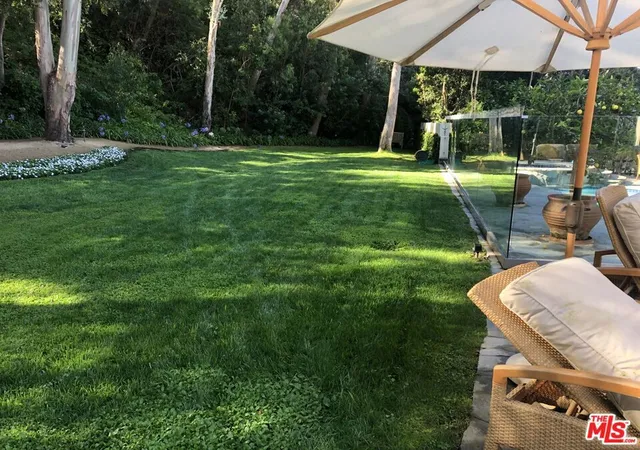Photo 2 of Land for sale at 722 Patterson Pl, Pacific Palisades, CA 90272 | MLS# 26847285 | Listing updated on 2026-10-01