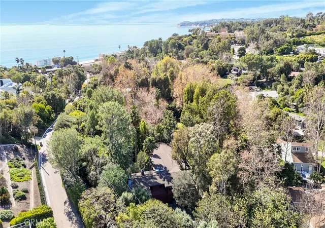 Homes for sale in Malibu, CA | 6377 Via Escondido, Malibu, CA 90265 | MLS# SR26130618