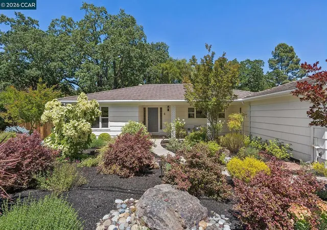 Photo 1 of Sale Pending at 4 Crest Rd, Lafayette, CA 94549 | MLS# 41138422 | Listing updated on 2026-07-02